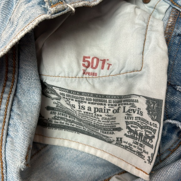 Levi’s 501T Jeans - Picture 4 of 10